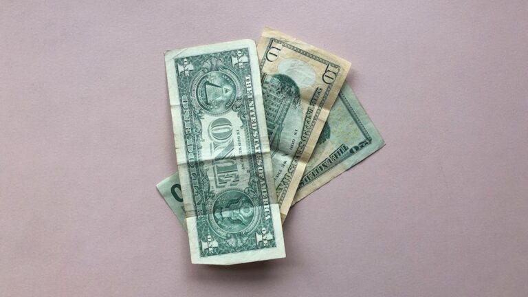 Photo economise money