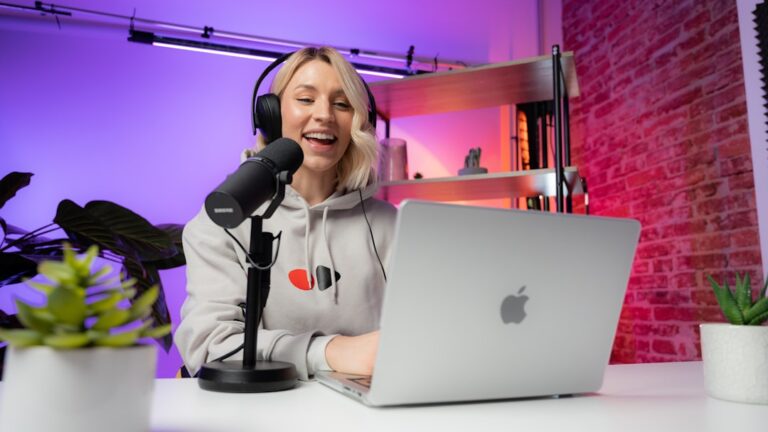 Cum să îți faci un canal de YouTube de succes