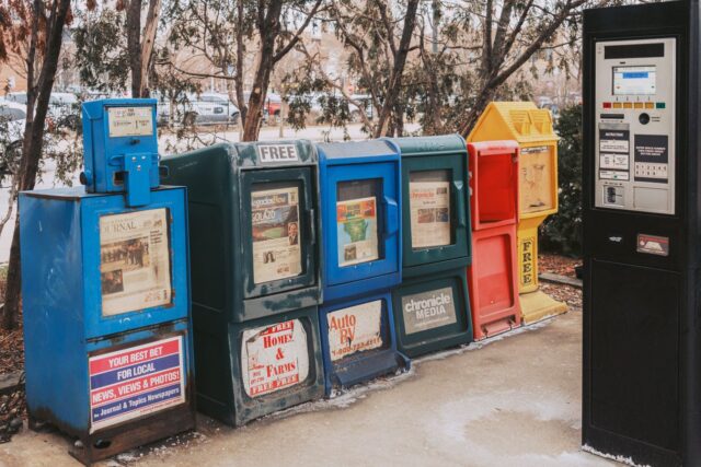 Cum să alegi ziarul potrivit pentru impact juridic maxim