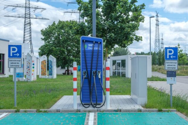 Masini electrice versus masini cu combustie: ce trebuie sa stii — Anunțuri Evenimentul Zilei