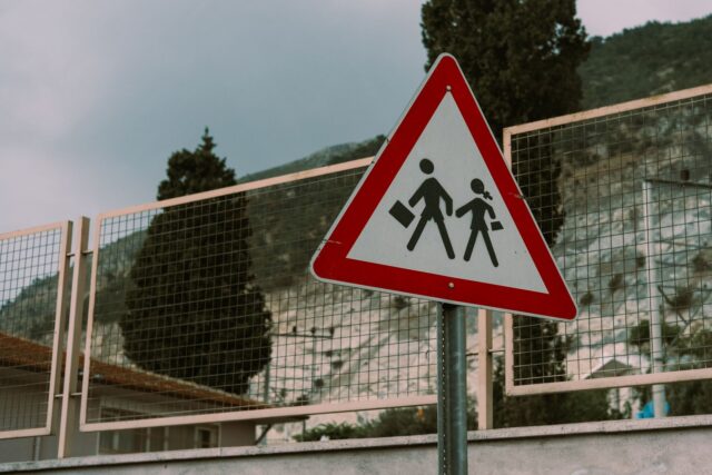 Siguranța rutieră în zonele școlare, întărită la începutul anului școlar — Anunțuri Evenimentul Zilei