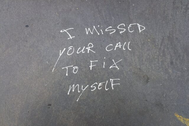 Photo crisis communication