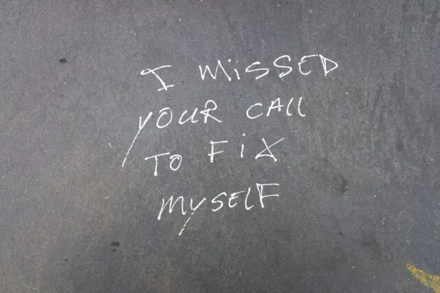 Photo crisis communication
